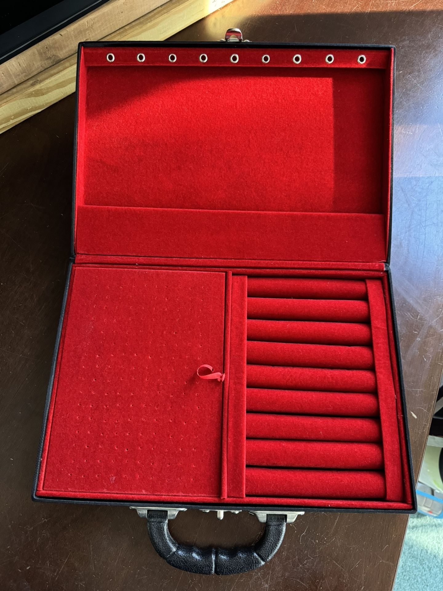Red Velvet Jewelry Box