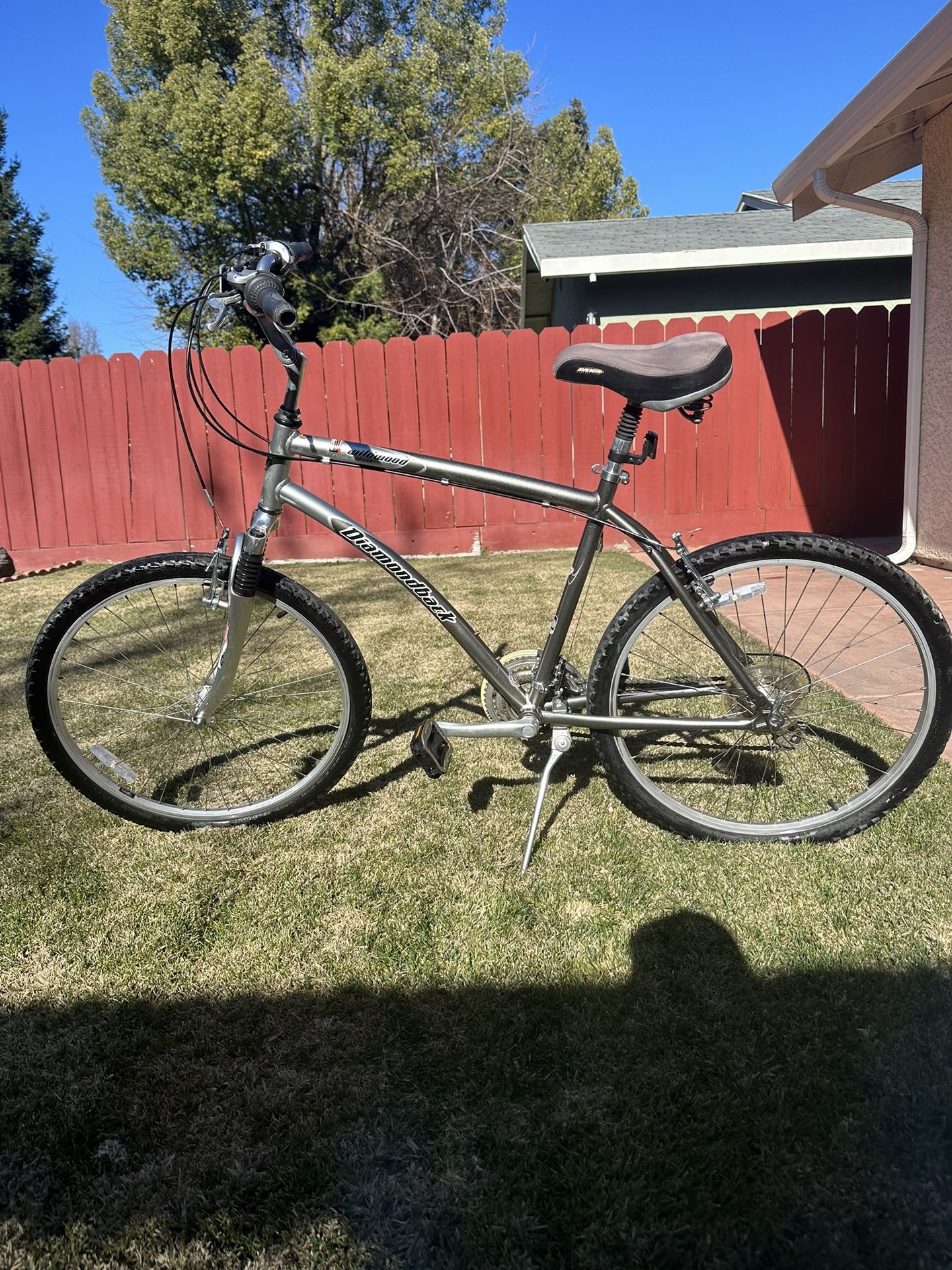 Diamondback Wildwood Deluxe Shimano Brakes Mountain Bike