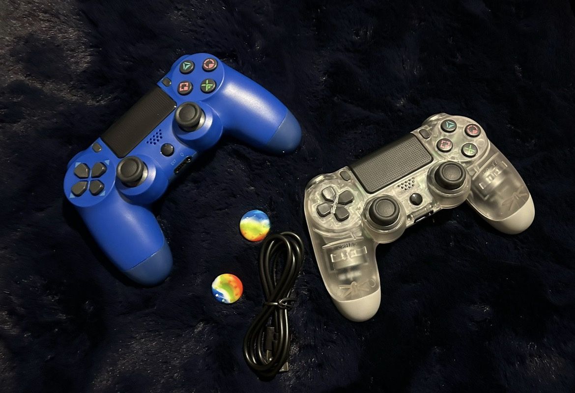 PS4 Controllers