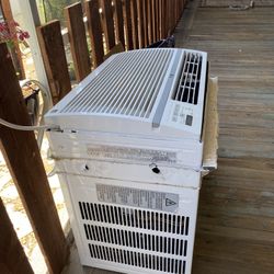 Window Air Conditioner 