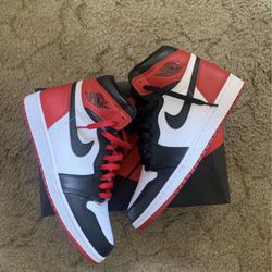 Jordan 1 Black Toe 