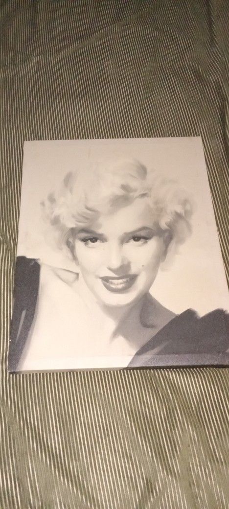 Original Vynil Marylin Monroe Collector Piece