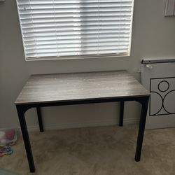 Free Table