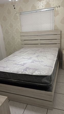 Queen Bed With Mattress//Financing Available 