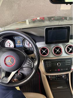 Mercedes Benz CLA 250