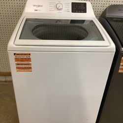 Whirlpool Top Load 4.5 cu.ft. Washer with Removable Agitator and Soft Close Glass Lid New Scratch and Dent
