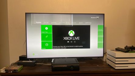 Xbox 360 Elite.