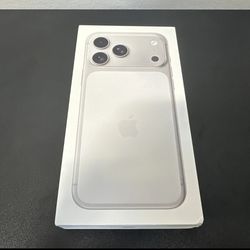 New iPhone 17 Pro Max 1TB Silver Unlocked *Never Used, with Apple Care*