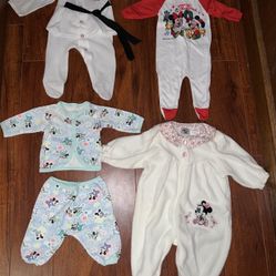 (4 Outfits) Mickey Mouse And Minnie Mouse Size Newborn