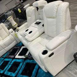 Party Time Power Reclining White Set