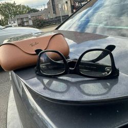Meta wayfarer Raybans