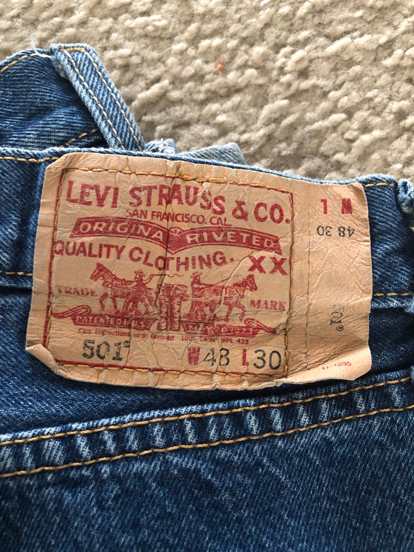 501 Levi Strauss blue color jeans