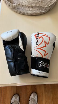 Rival boxing gloves