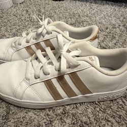 Adidas Sneaker, Size 5