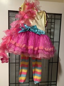 Halloween Costumes Fancy Nacy Size 5 .Elena Size 5/6