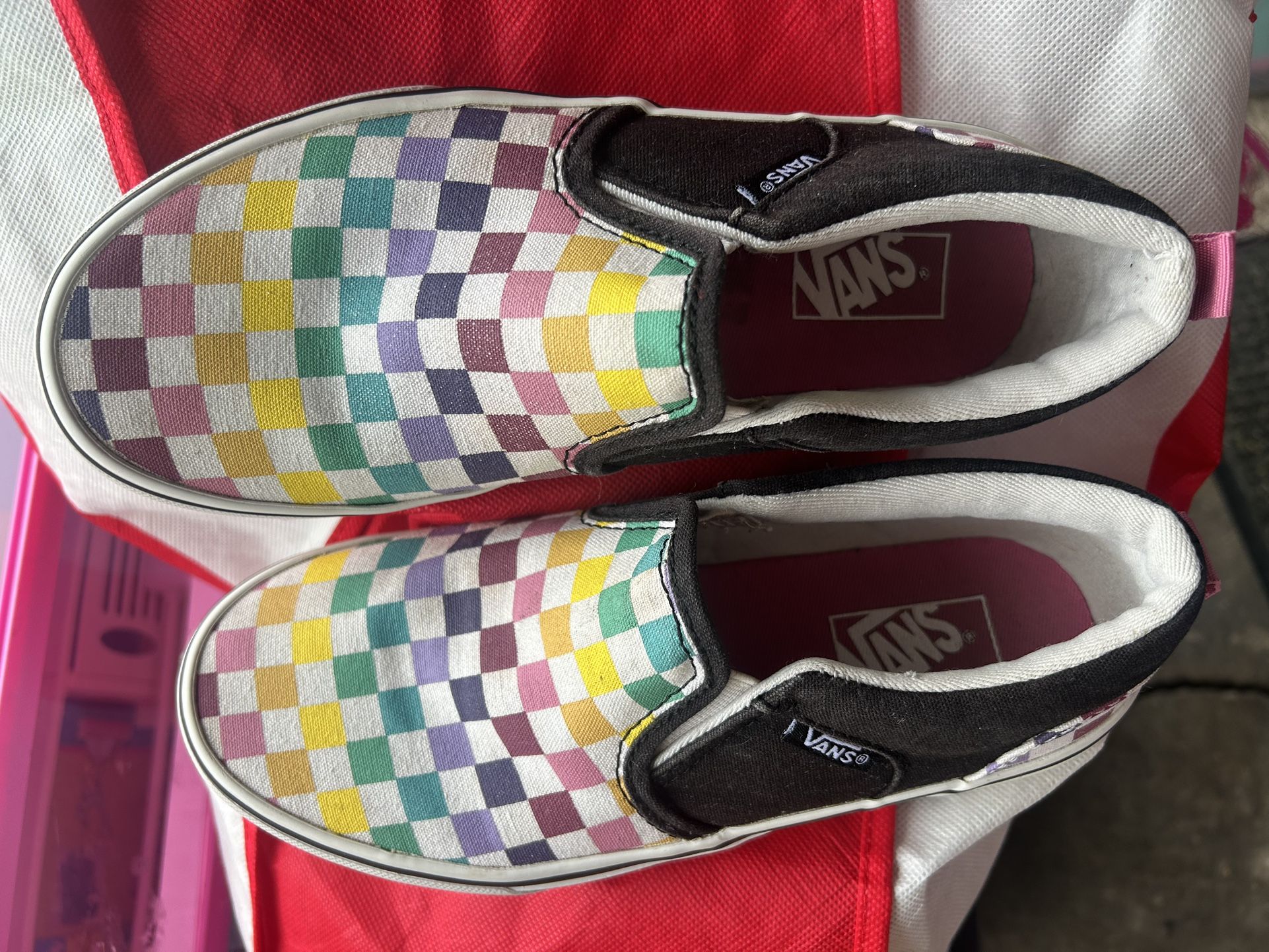 Size 3 Kid Vans.