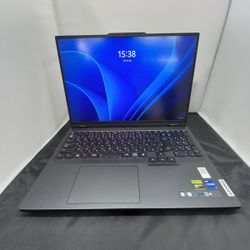 Lenovo Legion Pro 7 4090 14900HX 16IRX9H Laptop