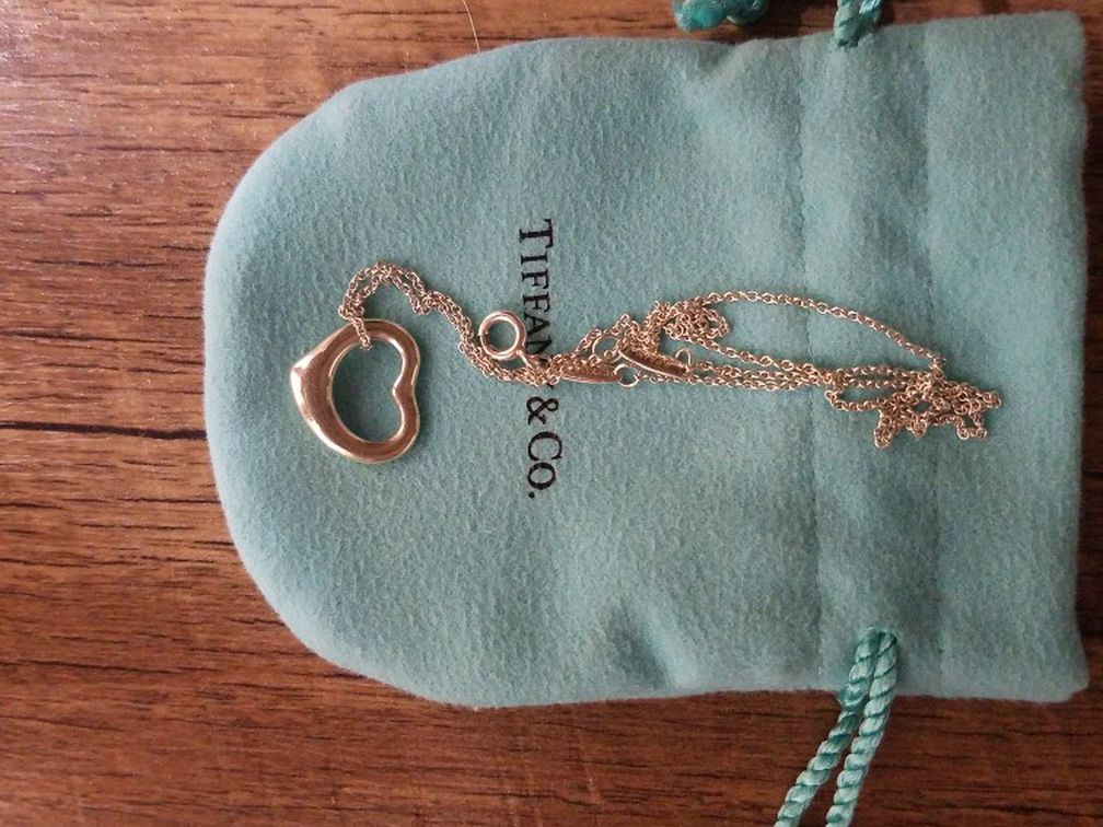 Tiffany's and Co Elsa Peretti Heart Necklace