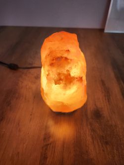 Himalayan Salt Lamp 9 Inch Tall
