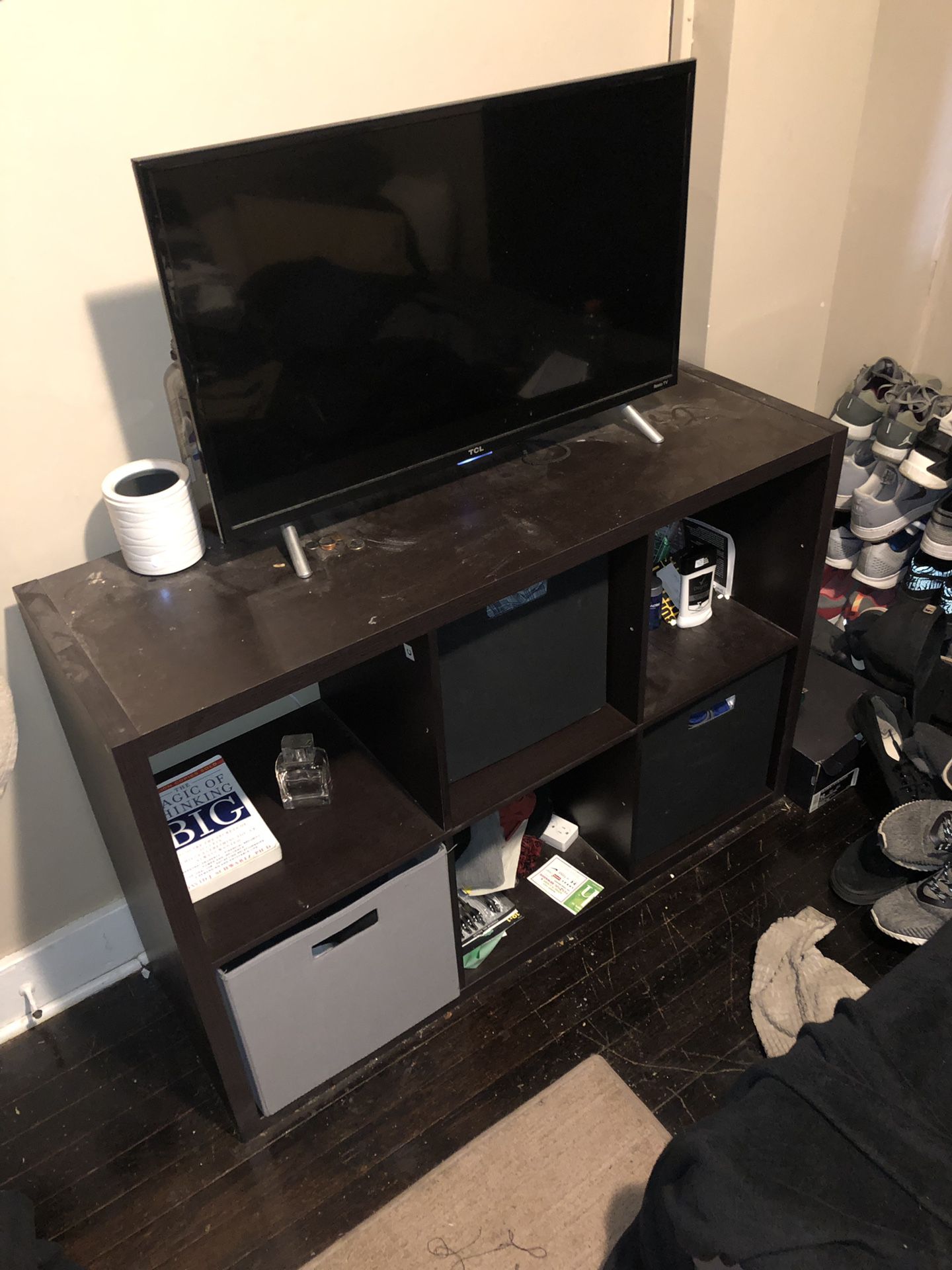 Tv stand/ Dresser