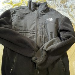 Men’s the North face Denali jacket size medium