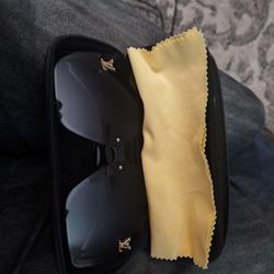 Sunglasses 