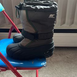 SOREL Boots US Size 2 Boys