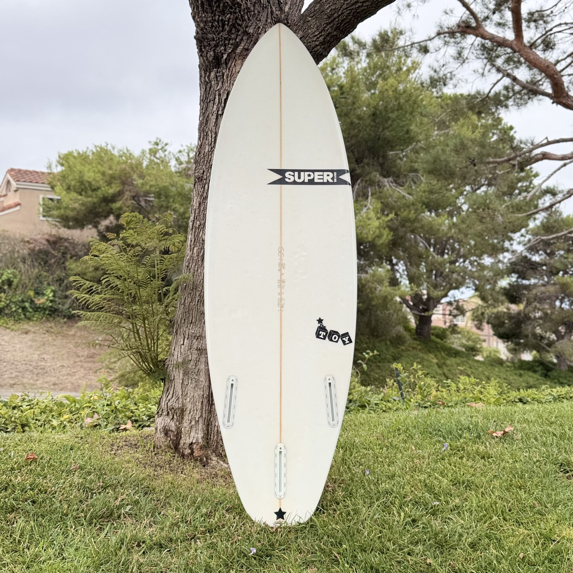 5'6" Super Brand Thruster Surfboard