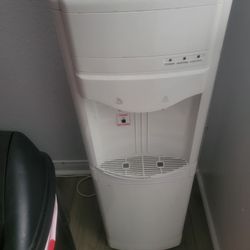 Water Dispenser