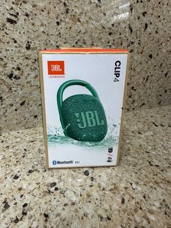 JBL Clip 4 Portable Bluetooth Speaker Green