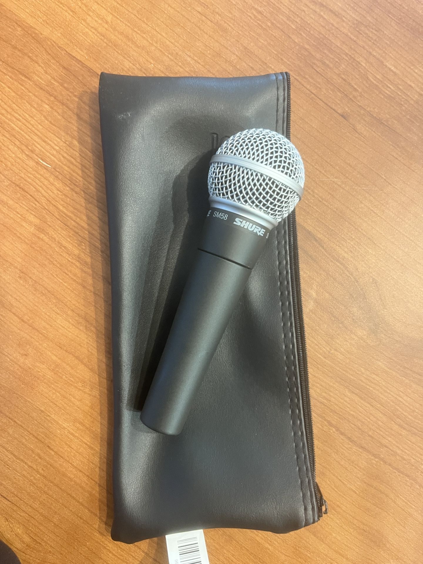 Shure SM58 Microphone – Like New
