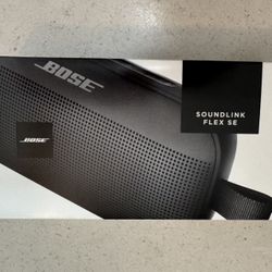 NEW SEALED Bose SoundLink Flex SE Bluetooth Portable Waterproof Black Speaker