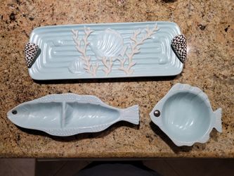 Mud Pie Fish Serving Dishes