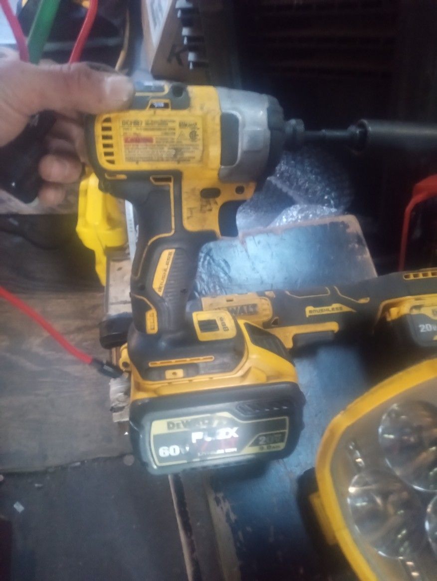 DeWalt Set Impact Drill , Flashlight, 1/2inch Impact Wrench And Drill