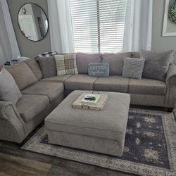 Sectional Couch Good Condition 