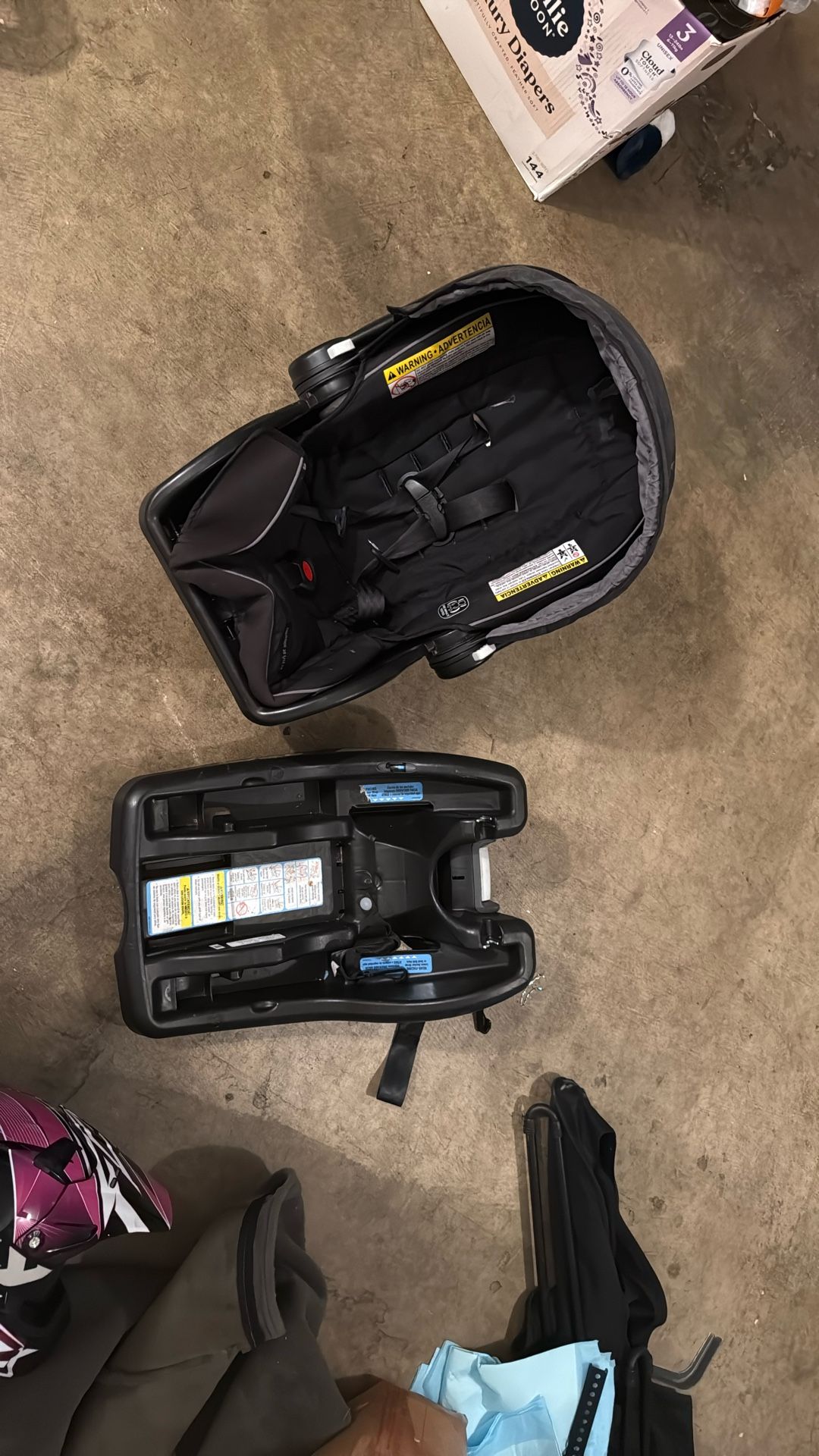 Graco Infant Car seat 