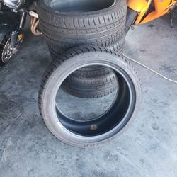 DUNLOP 245/40/18
