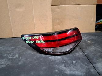 2020-2021-2022-2023-2024-2025 NISSAN SENTRA LEFT SIDE TAIL LIGHT OEM USED #11781