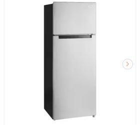 7.2 cu. ft. Top Freezer Refrigerator in Fingerprint Resistant Stainless Steel Look