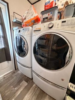 Washer & Dryer Front Load