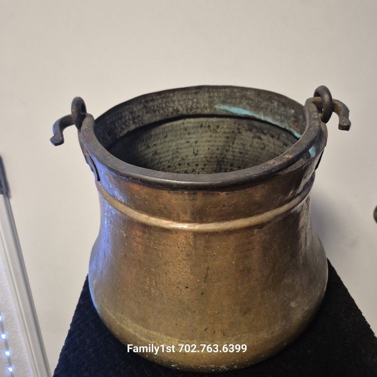 This 100+ year old Antique copper kettle Own A Piece Of History $599