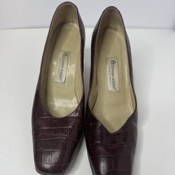 Etienne Aigner 'Valencia'Burgundy Faux Alligator Leather 3 "Heels Size 9M 