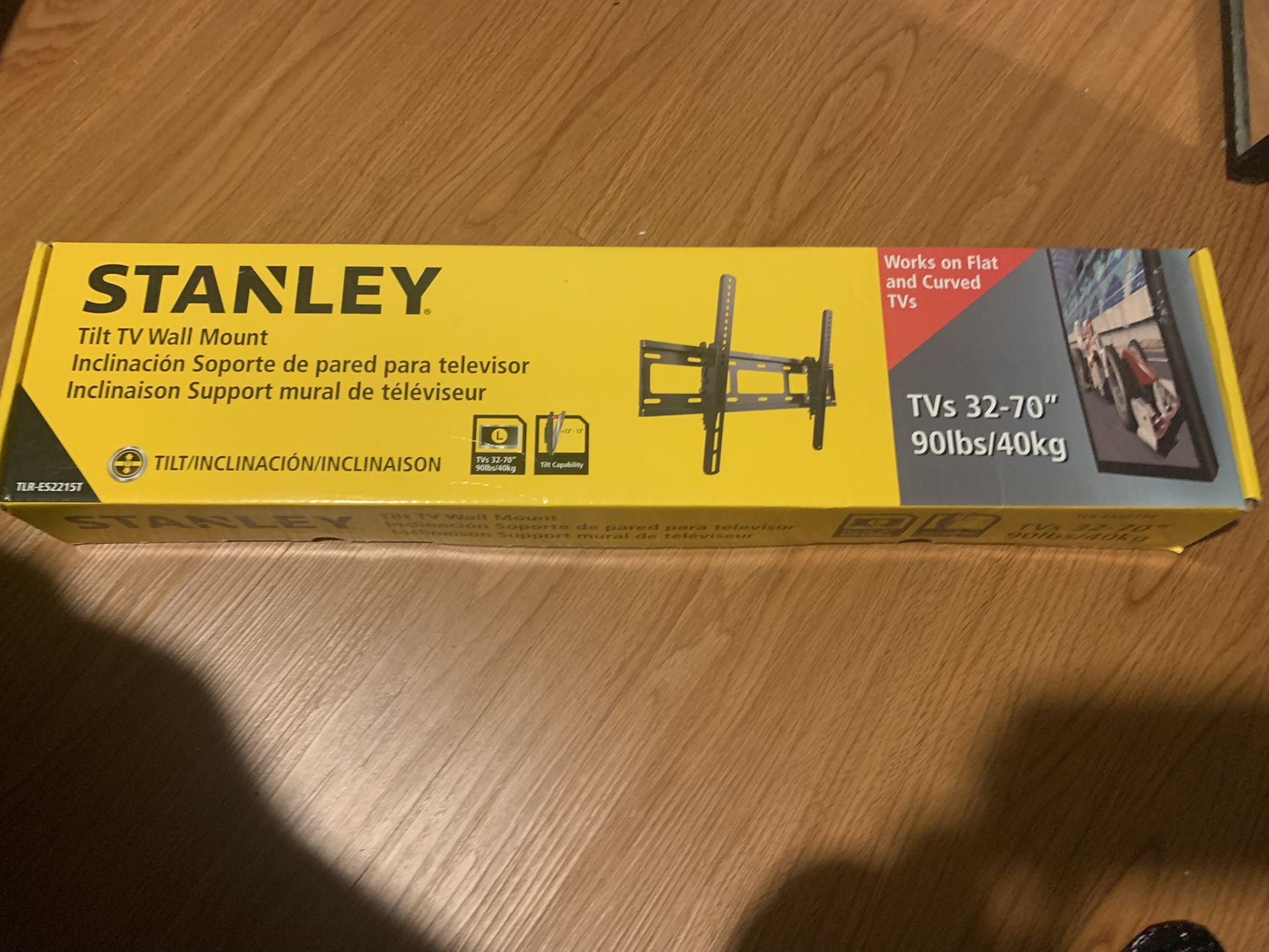 Stanley Tilt TV Wall Mount 32-70 90lbs
