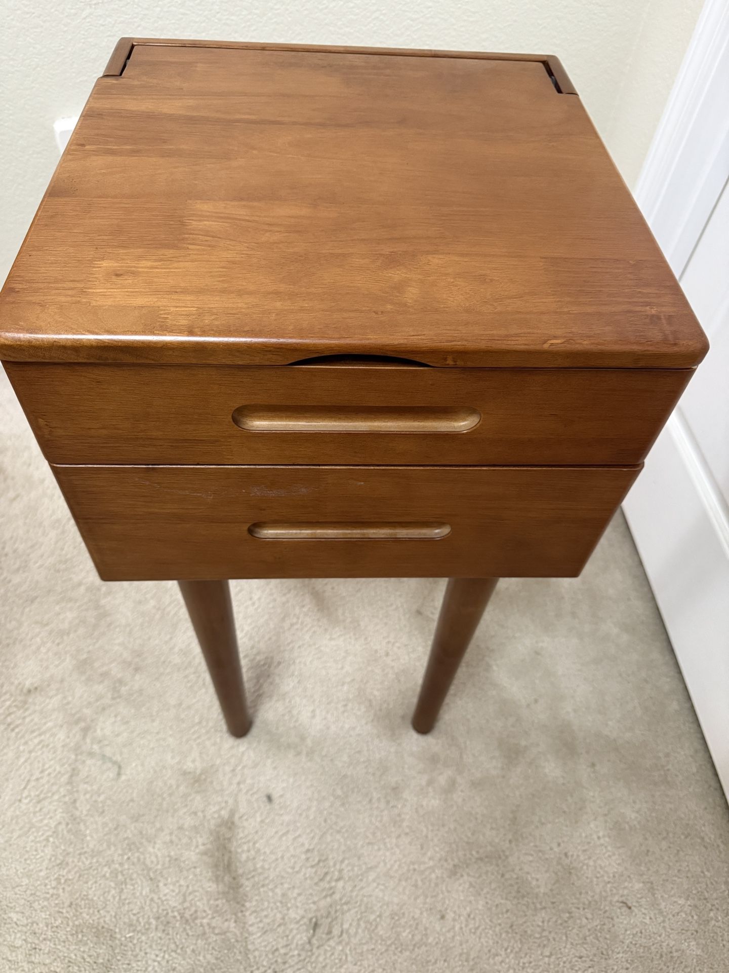 Stool sold separately on Amazon. Makeup Table-Makeup Vanity with Flip Mirror Vanity Desk Writing Table with 2 Drawers, Built-in Clear Tempered Glass. 