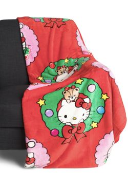 Hello Kitty Christmas Wreath Throw Blanket 
