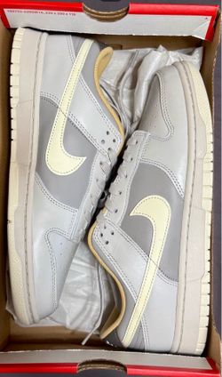 New Nike Dunk Low US M 9