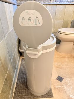 Bubula Premium Steel Diaper Waste Pail with Step Open, Gray