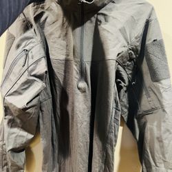 Arc’teryx LEAF Combat Shirt Wolf Grey Size M Quarter Zip Tactical Excellent