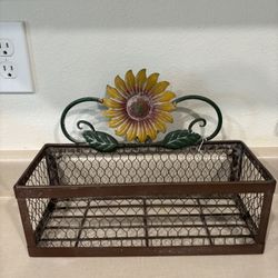 18” Sunflower Metal Basket