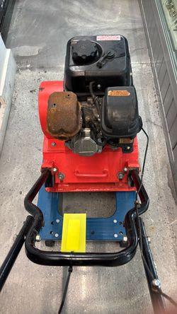 Predator compactor 2021  gas